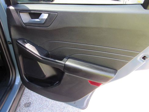 Used 2025 Ford Escape ST-Line FWD image 36