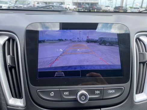 Used 2023 Chevrolet Malibu LT FWD image 24