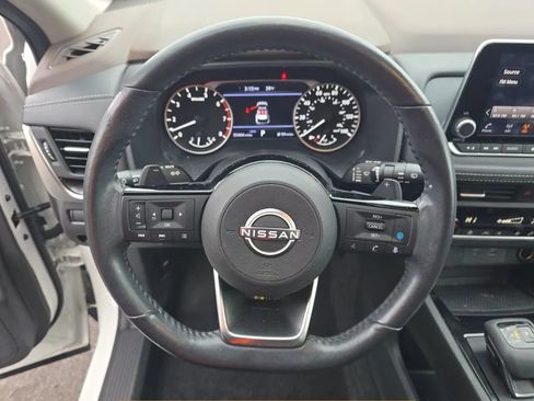 Used 2023 Nissan Rogue SV image 46