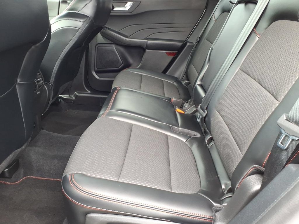 Used 2023 Ford Escape ST-Line w/ Tech Pack #1 AWD/4WD image 16