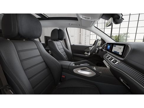 New 2026 Mercedes-Benz GLS 450 4MATIC image 4