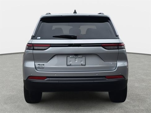 New 2026 Jeep Grand Cherokee Limited image 6