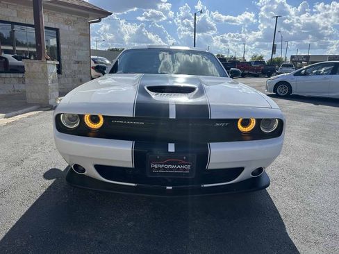 Used 2016 Dodge Challenger SRT w/ Technology Group RWD image 7
