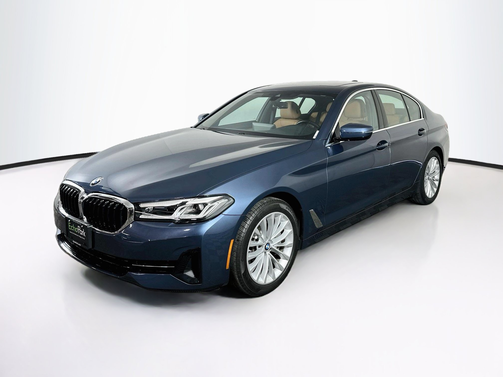 Used 2023 BMW 530i xDrive w/ Convenience Package AWD/4WD image 3