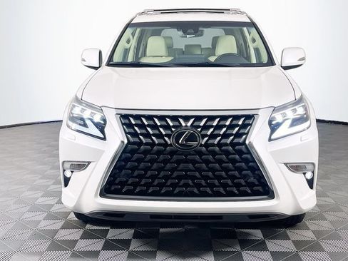 Used 2023 Lexus GX 460 Premium w/ Premium Plus Package AWD/4WD image 3