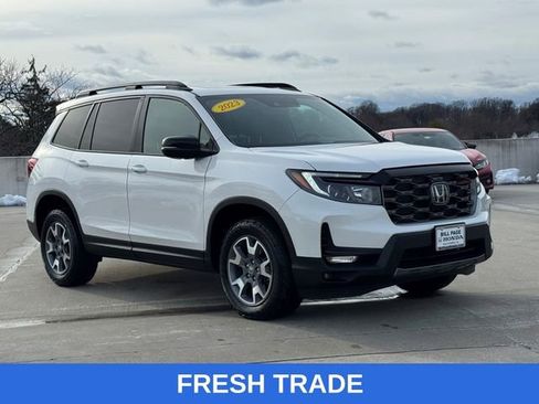 Certified 2023 Honda Passport TrailSport image 1