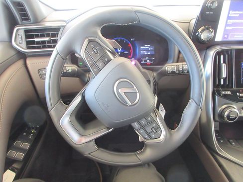 New 2026 Lexus LX 700h Luxury AWD/4WD image 40