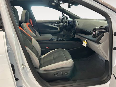 New 2026 Chevrolet Blazer EV SS image 10