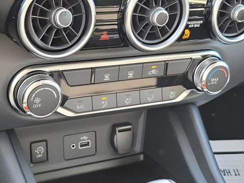 New 2025 Nissan Sentra S image 17