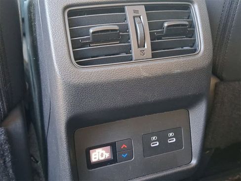 Used 2024 Nissan Rogue SL w/ SL Premium Package image 27