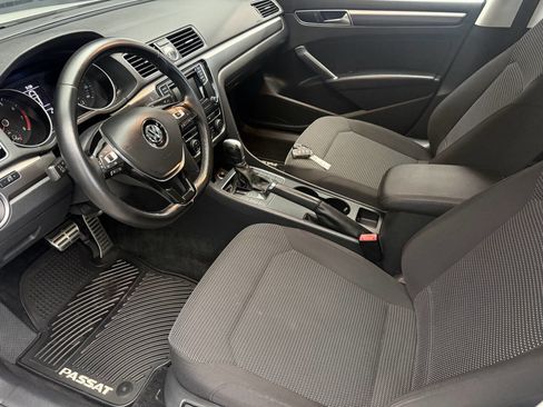 Used 2016 Volkswagen Passat 1.8T R-Line image 16