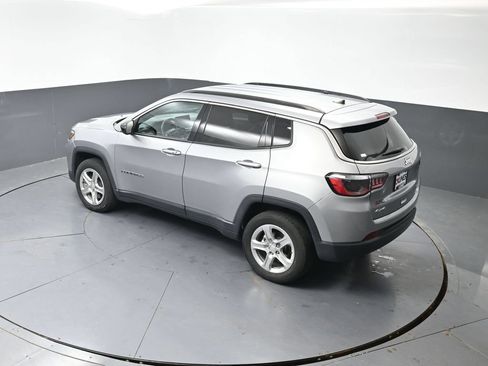 Used 2024 Jeep Compass Latitude AWD/4WD image 46
