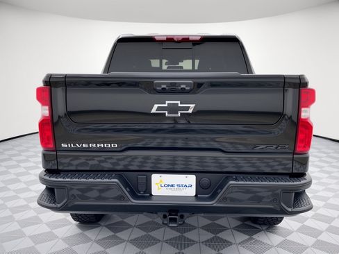 Certified 2024 Chevrolet Silverado 1500 ZR2 w/ Technology Package AWD/4WD image 11