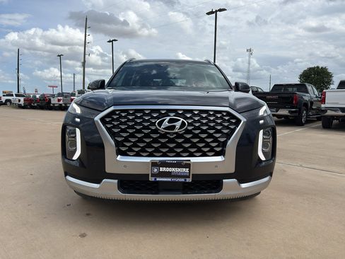 Used 2021 Hyundai Palisade Calligraphy FWD image 2