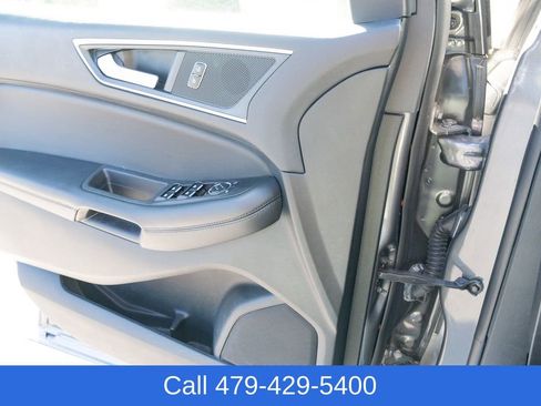 Used 2024 Ford Edge SEL image 25