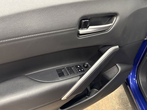 Used 2023 Toyota Corolla Cross XLE w/ Convenience Package image 40