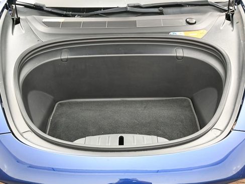 Used 2018 Tesla Model 3 Long Range image 43