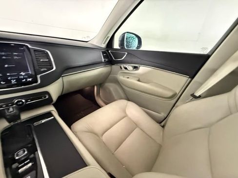 Used 2020 Volvo XC90 T6 Momentum w/ Protection Package Premier AWD/4WD image 35
