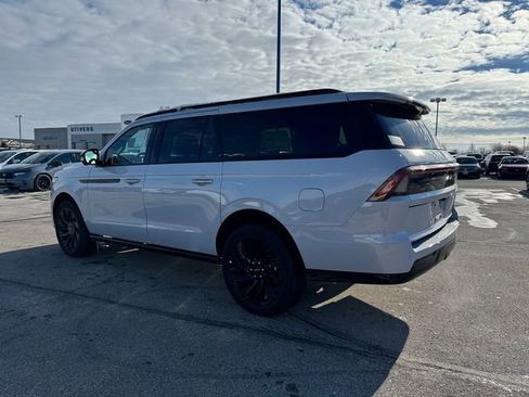 New 2025 Lincoln Navigator L Reserve w/ Jet Appearance Package image 6