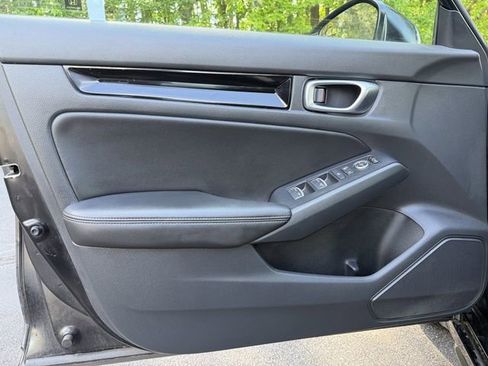 Used 2024 Honda Civic EX-L image 9