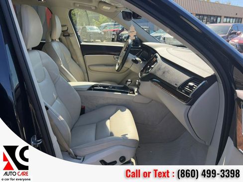 Used 2016 Volvo XC90 T6 Momentum w/ Momentum Plus Package image 9
