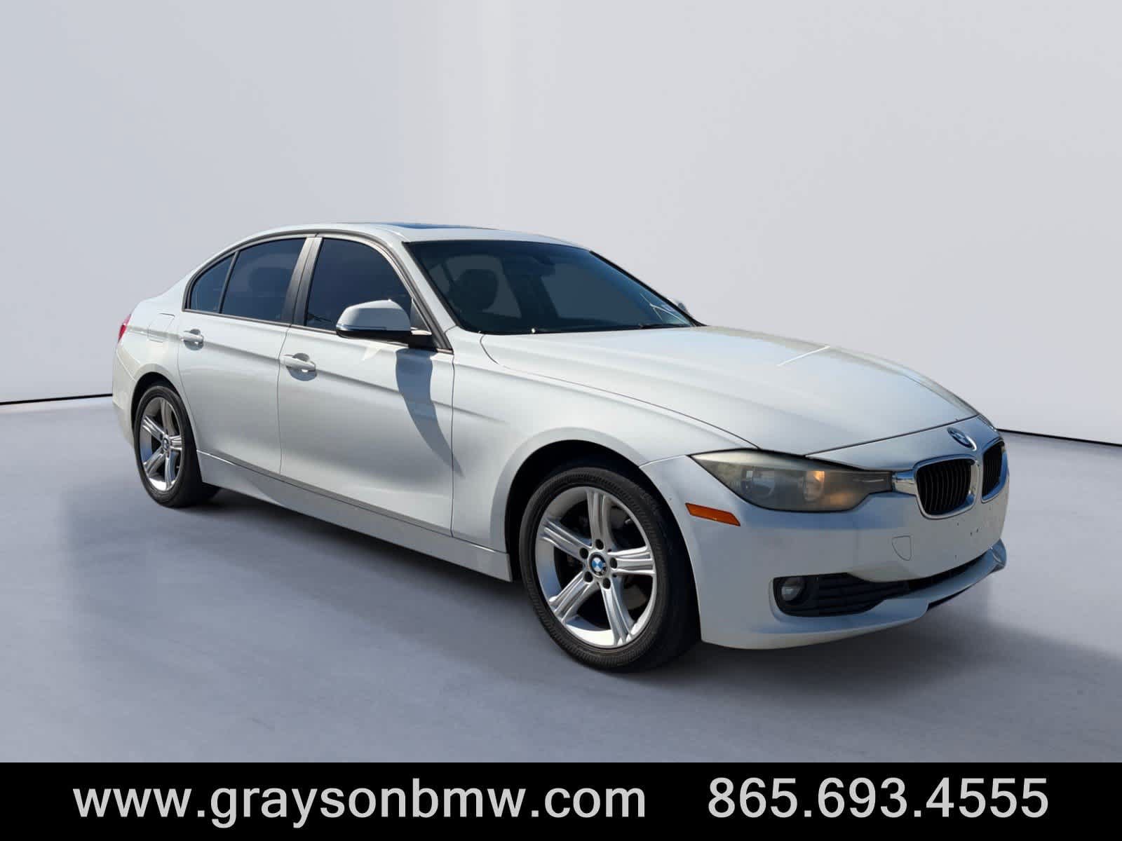 Used 2014 BMW 320i xDrive Sedan AWD/4WD image 1