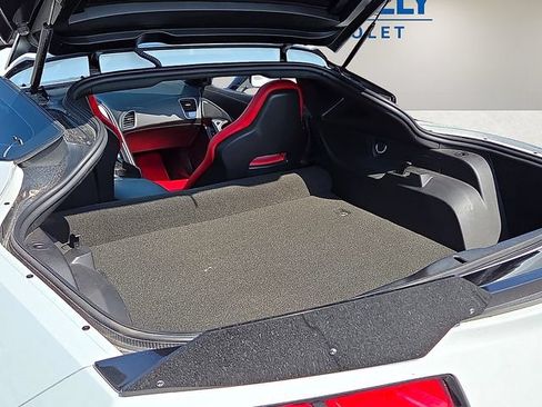 Used 2019 Chevrolet Corvette Stingray Coupe w/ Carbon Flash Badge Package RWD image 10