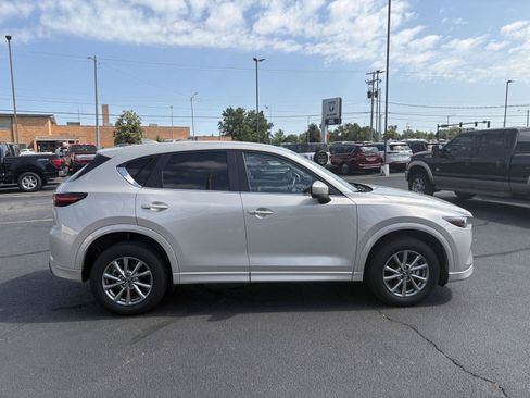 Used 2025 MAZDA CX-5 AWD 2.5 S w/ Select Package image 8