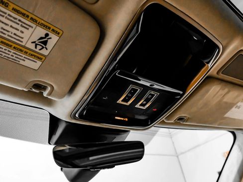 Used 2019 Land Rover Range Rover Long Wheelbase Autobiography image 37