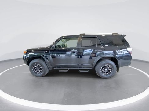 Used 2019 Toyota 4Runner SR5 Premium AWD/4WD image 5