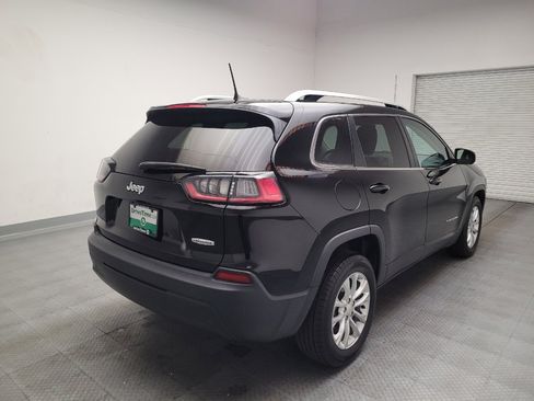 Used 2019 Jeep Cherokee Latitude w/ Popular Appearance Group FWD image 9