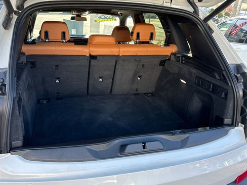 Used 2019 BMW X5 xDrive40i w/ Premium Package image 6