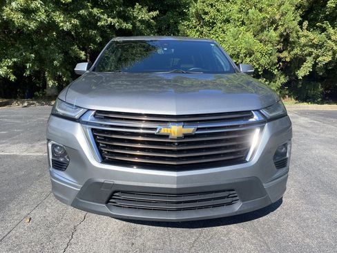 Used 2023 Chevrolet Traverse High Country FWD image 3