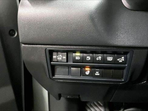 Used 2024 Toyota Tundra Limited image 34