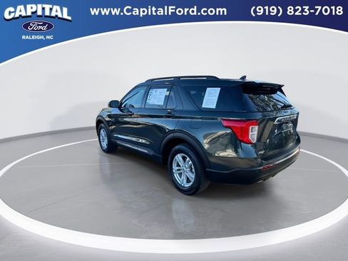 Used 2023 Ford Explorer XLT image 6