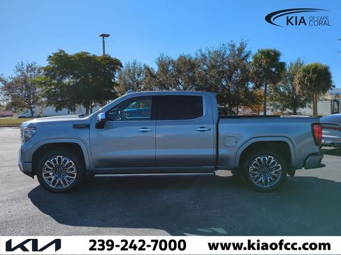 Used 2024 GMC Sierra 1500 Denali Ultimate image 8
