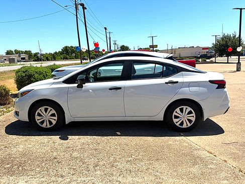 Used 2025 Nissan Versa S w/ Trunk Package FWD image 5