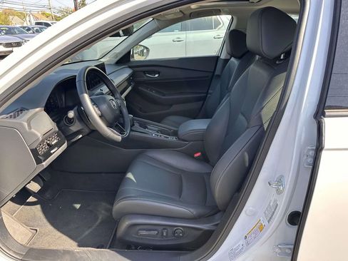Certified 2025 Honda Accord EX-L image 12