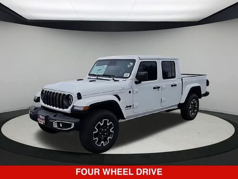 New 2026 Jeep Gladiator Sport AWD/4WD image 4
