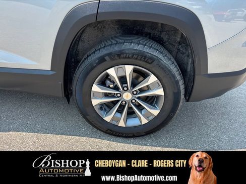 Used 2025 Chevrolet Equinox LT w/ Convenience Package II AWD/4WD image 16