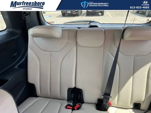 Used 2022 Hyundai Palisade SEL w/ Premium Package FWD image 11