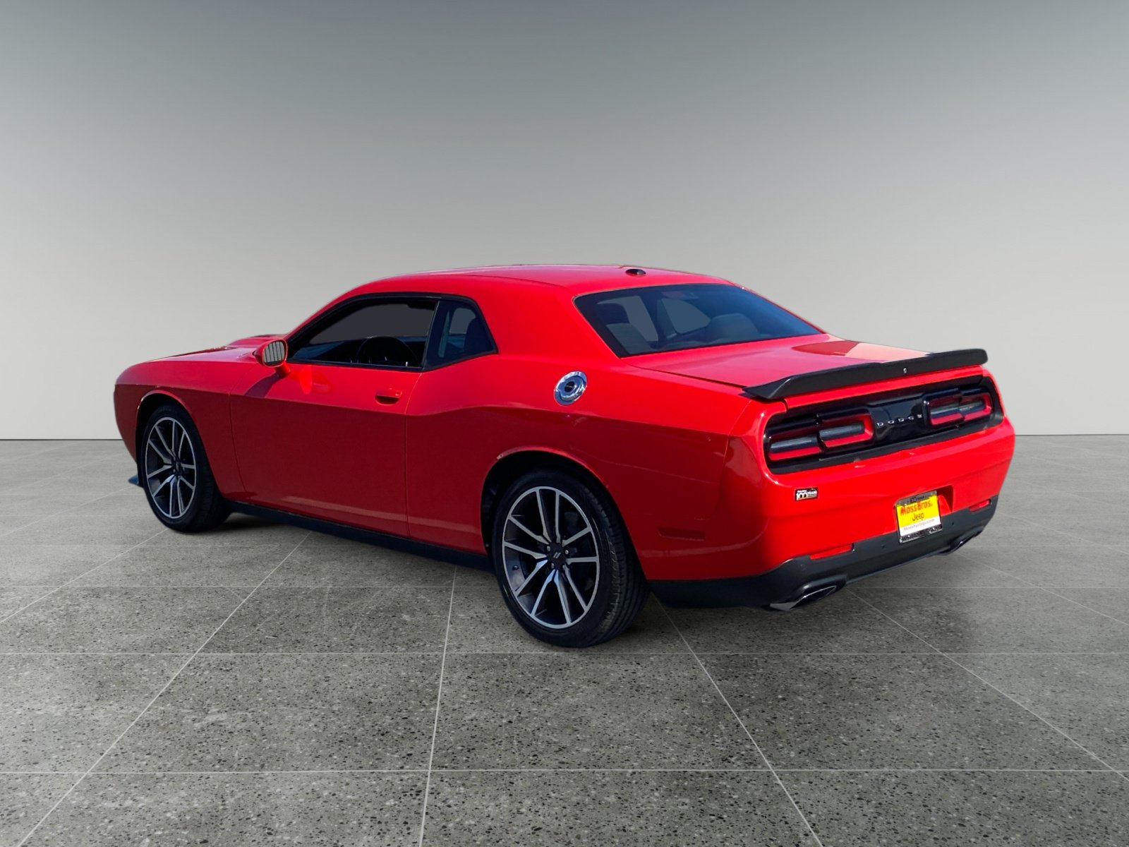 Used 2023 Dodge Challenger R/T RWD image 3