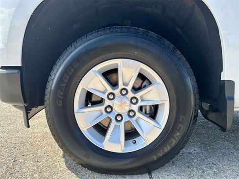 Used 2025 Chevrolet Silverado 1500 W/T image 12