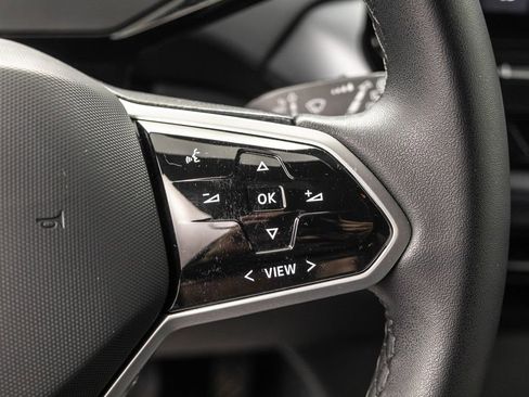 Certified 2023 Volkswagen ID.4 Pro image 17