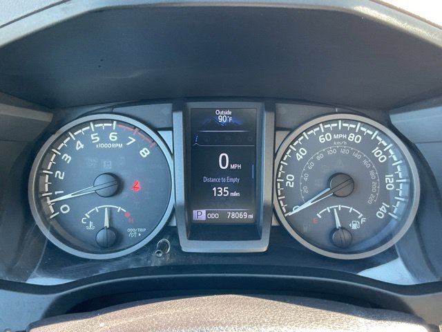 Used 2016 Toyota Tacoma TRD Sport w/ Towing Package RWD image 23