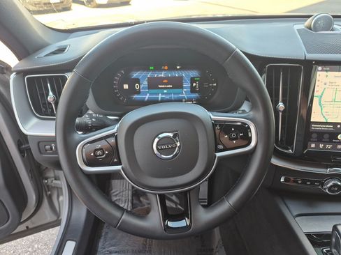 Used 2022 Volvo XC60 T8 R-Design w/ Advanced Package AWD/4WD image 16