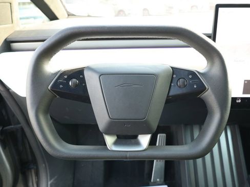 Used 2024 Tesla Cybertruck AWD Crew Cab image 11