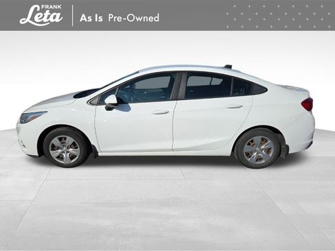 Used 2017 Chevrolet Cruze LS image 5