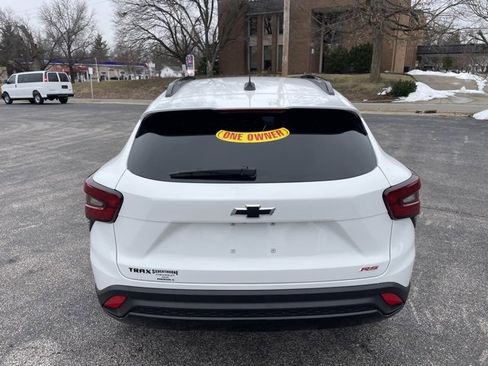 Used 2025 Chevrolet Trax RS w/ Driver Confidence Package image 6