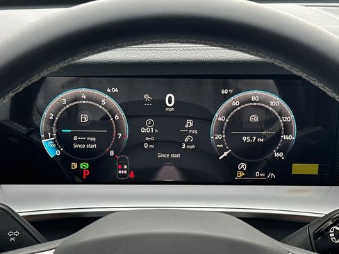 New 2026 Volkswagen Tiguan SE image 23